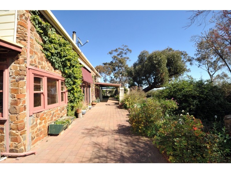 101 Douglas Road, Baringhup VIC 3463