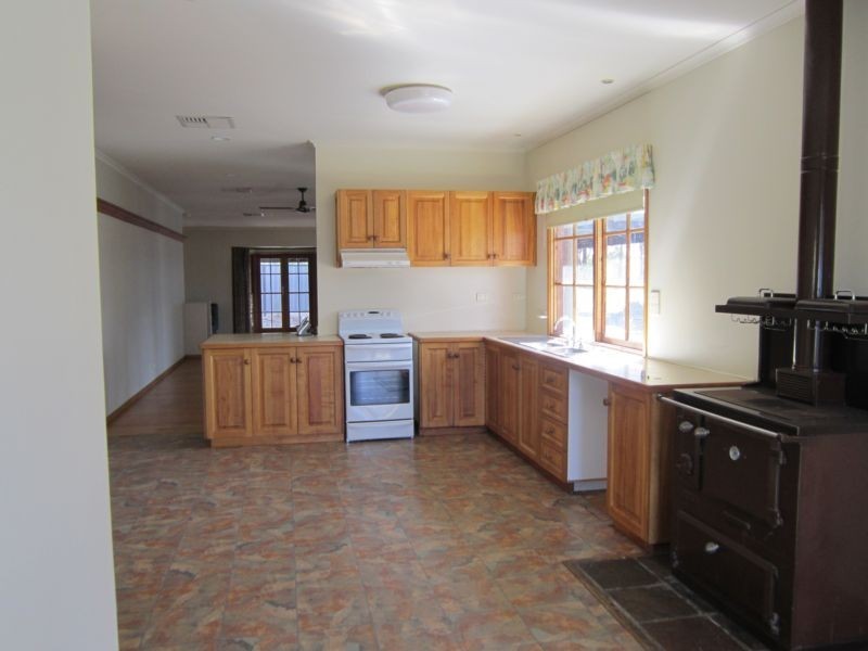 163 Edwards Road, Kennington VIC 3550