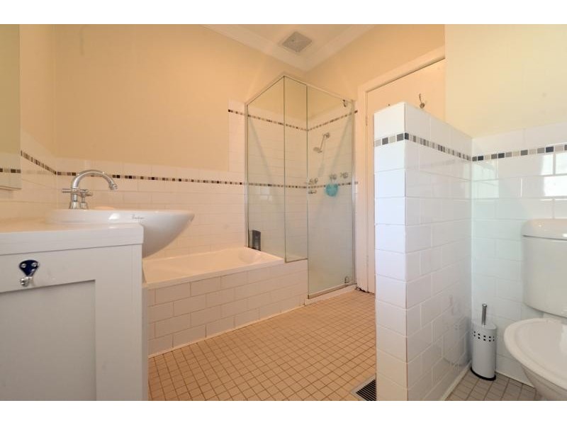 3 Alamein Court, Golden Square VIC 3555