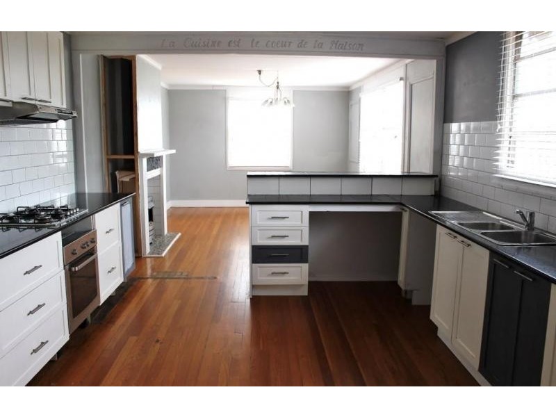 5 Farrell Court, North Bendigo VIC 3550