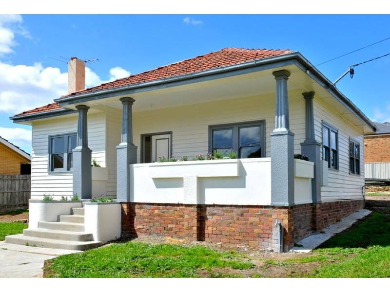 15 Archer Street, Kangaroo Flat VIC 3555