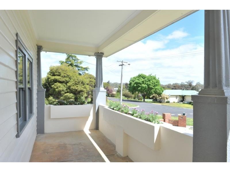 15 Archer Street, Kangaroo Flat VIC 3555