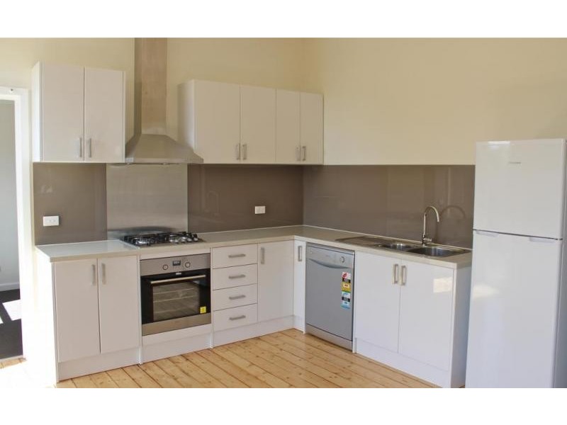 15 Archer Street, Kangaroo Flat VIC 3555