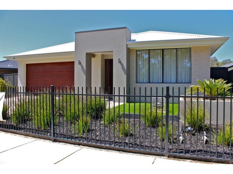 207 Evergreen Boulevard, Jackass Flat VIC 3556