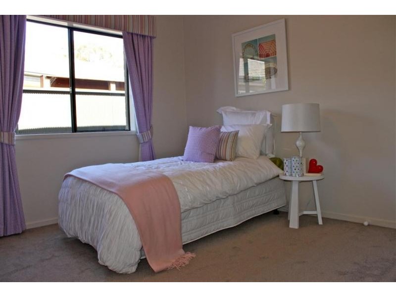 207 Evergreen Boulevard, Jackass Flat VIC 3556