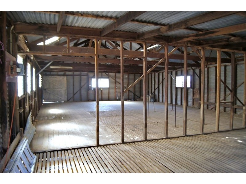 23 Calder Highway, Wedderburn VIC 3518