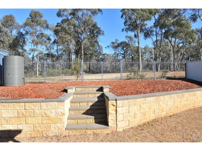 33 Arthurs Crescent, Strathfieldsaye VIC 3551