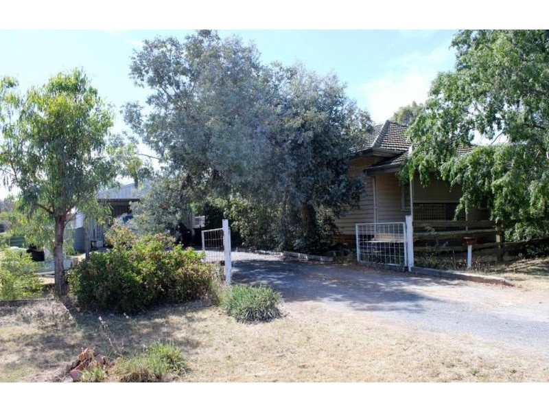 257 Allingham Street, Kangaroo Flat VIC 3555