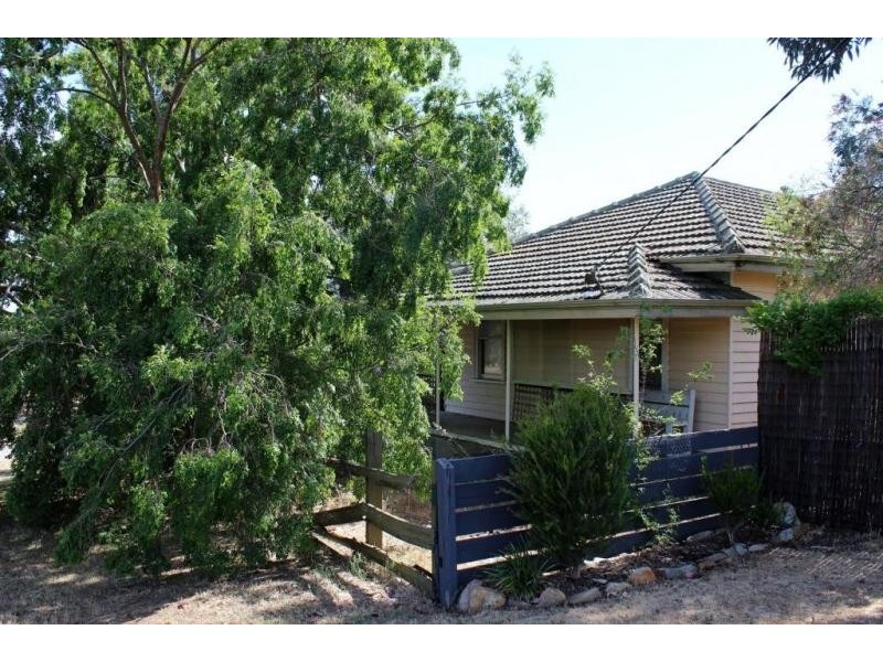 257 Allingham Street, Kangaroo Flat VIC 3555
