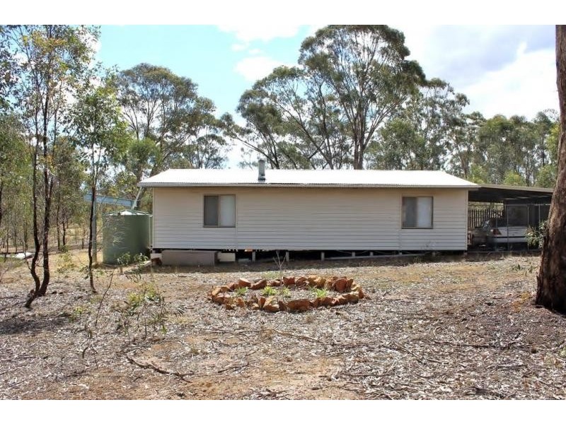 13 Williamsons Road, Laanecoorie VIC 3463