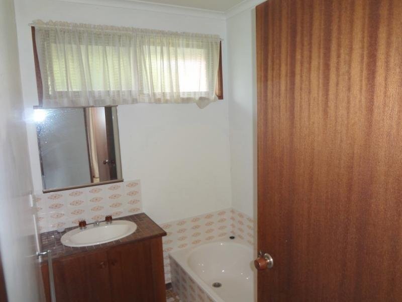 4/27 Nish Street, Flora Hill VIC 3550