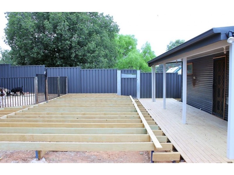 33 Charlton Road, Wedderburn VIC 3518
