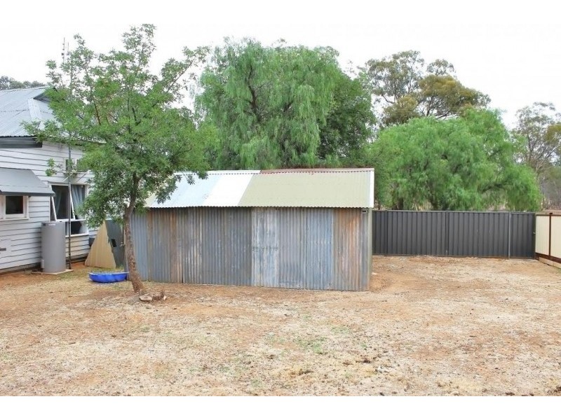 33 Charlton Road, Wedderburn VIC 3518