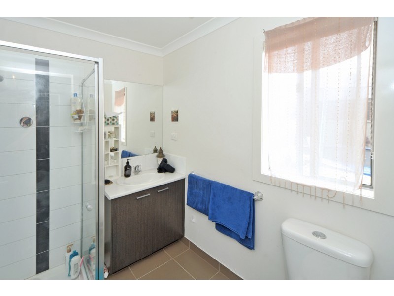 3 Barnett Drive, Kangaroo Flat VIC 3555