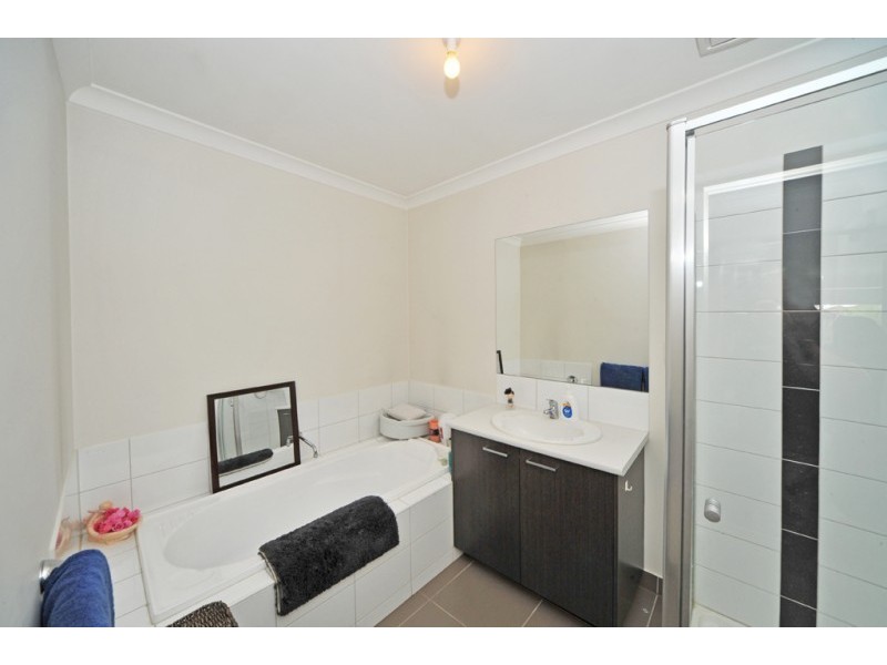 3 Barnett Drive, Kangaroo Flat VIC 3555