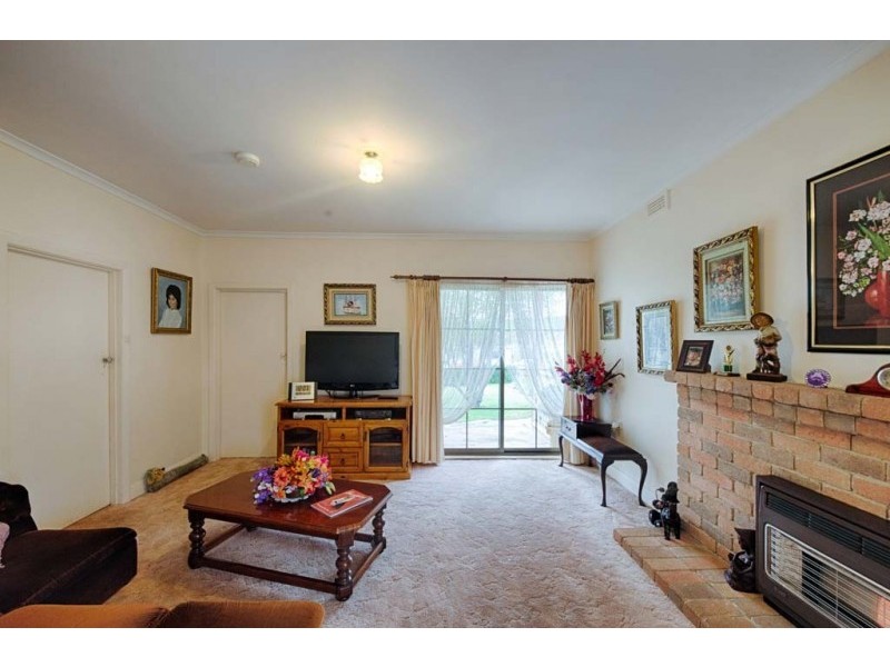 16 Baird Street, Castlemaine VIC 3450