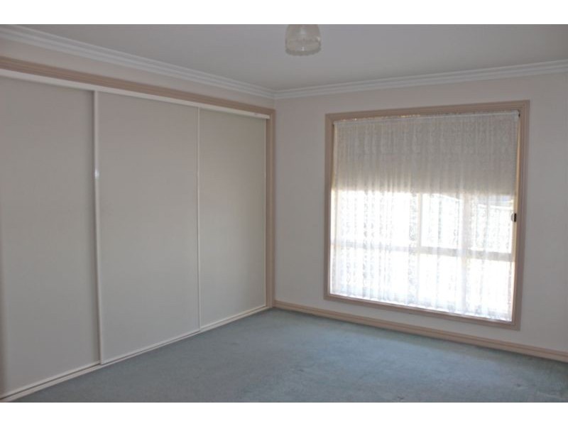 6 Retreat Road, Flora Hill VIC 3550