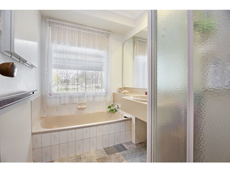 2382 Harmony Way, Elphinstone VIC 3448