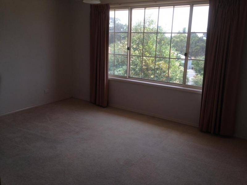 4 Ella Court, Strathdale VIC 3550