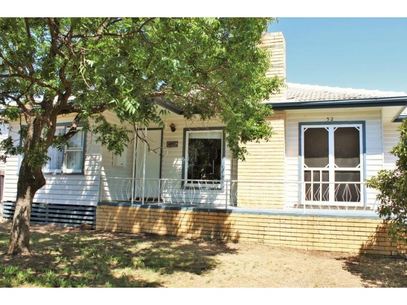 52 Helm Street, Kangaroo Flat VIC 3555