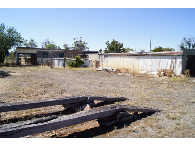 24 Gibson Street, Korong Vale VIC 3520