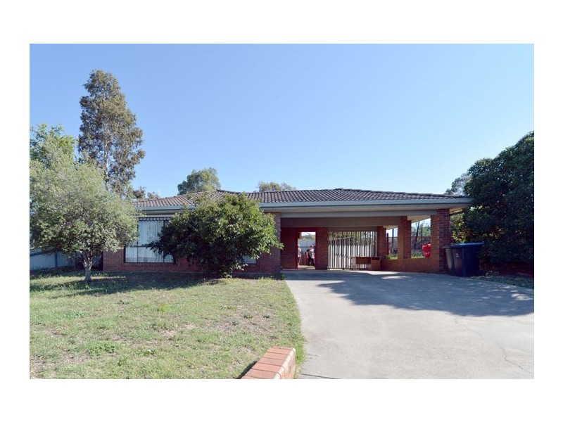 34 Magellan Crescent, Kangaroo Flat VIC 3555