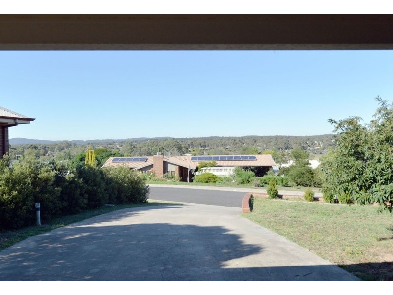 34 Magellan Crescent, Kangaroo Flat VIC 3555