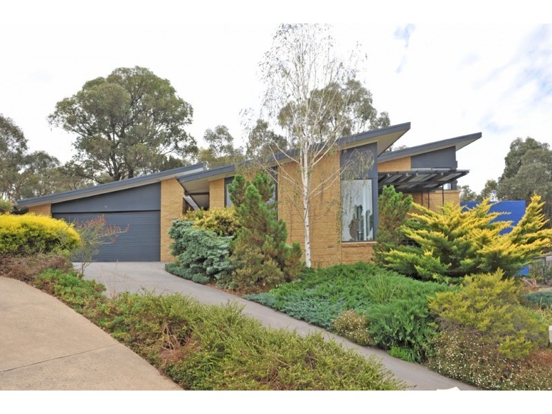 5 Kenny Court, Kangaroo Flat VIC 3555
