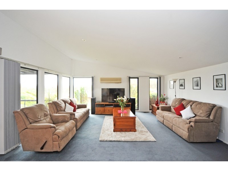 5 Kenny Court, Kangaroo Flat VIC 3555