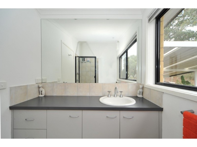 5 Kenny Court, Kangaroo Flat VIC 3555