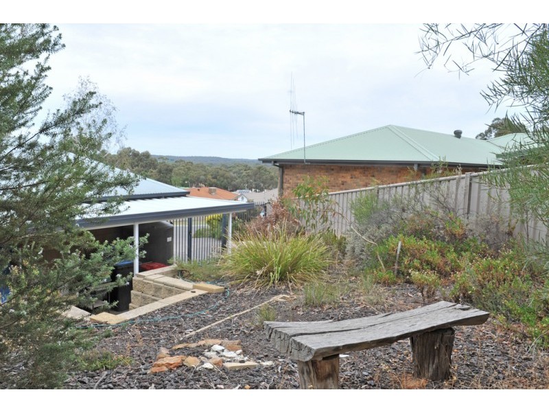 5 Kenny Court, Kangaroo Flat VIC 3555