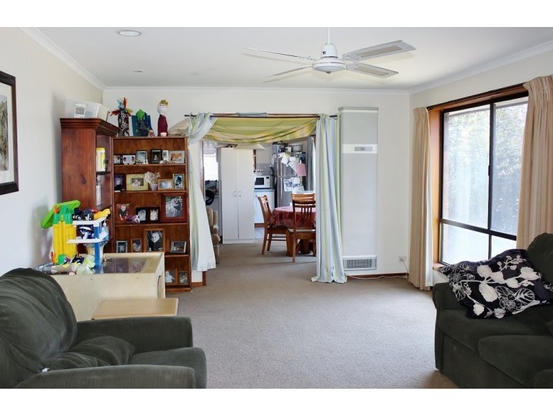 30 William Drive, Kangaroo Flat VIC 3555