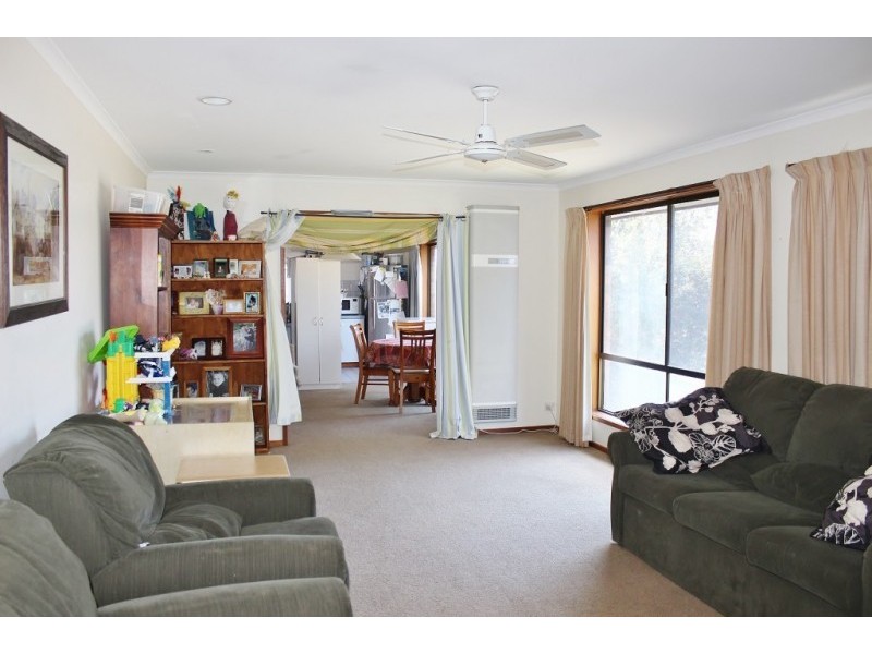 30 William Drive, Kangaroo Flat VIC 3555