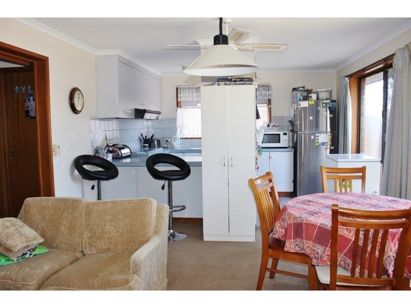 30 William Drive, Kangaroo Flat VIC 3555