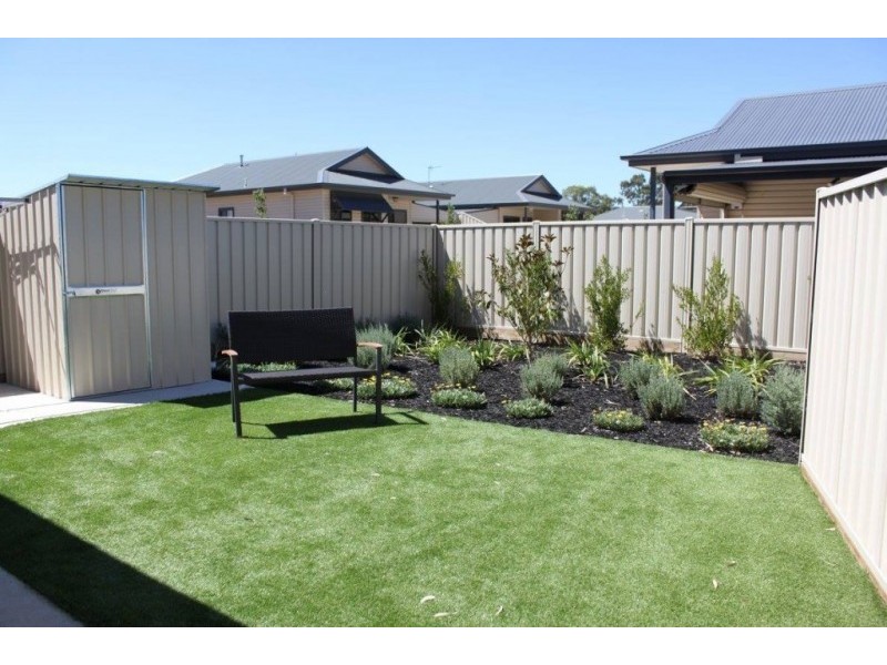 27/31 Furness Street, Kangaroo Flat VIC 3555