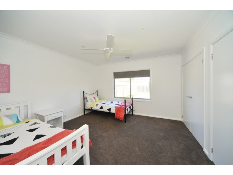 8 Evermore Drive, Marong VIC 3515
