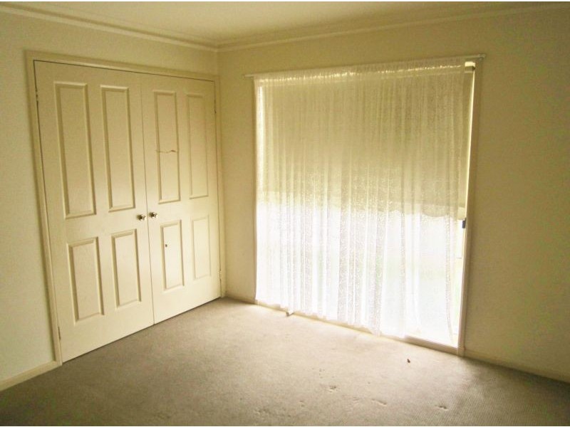 14 Jamison Park Drive, Kangaroo Flat VIC 3555