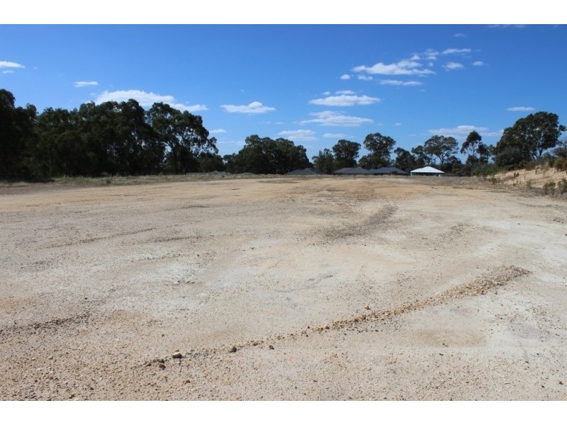 9-17 Heywood Street, White Hills VIC 3550