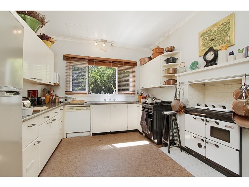 14 Andrew Street, Castlemaine VIC 3450