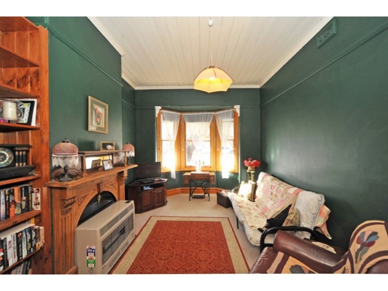 2 Hunter Street, Castlemaine VIC 3450