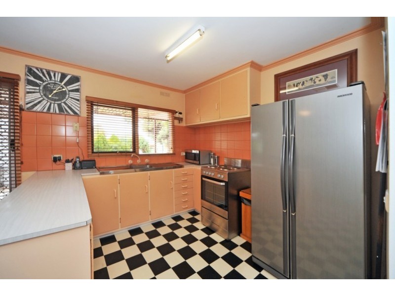 27 Green Street, California Gully VIC 3556