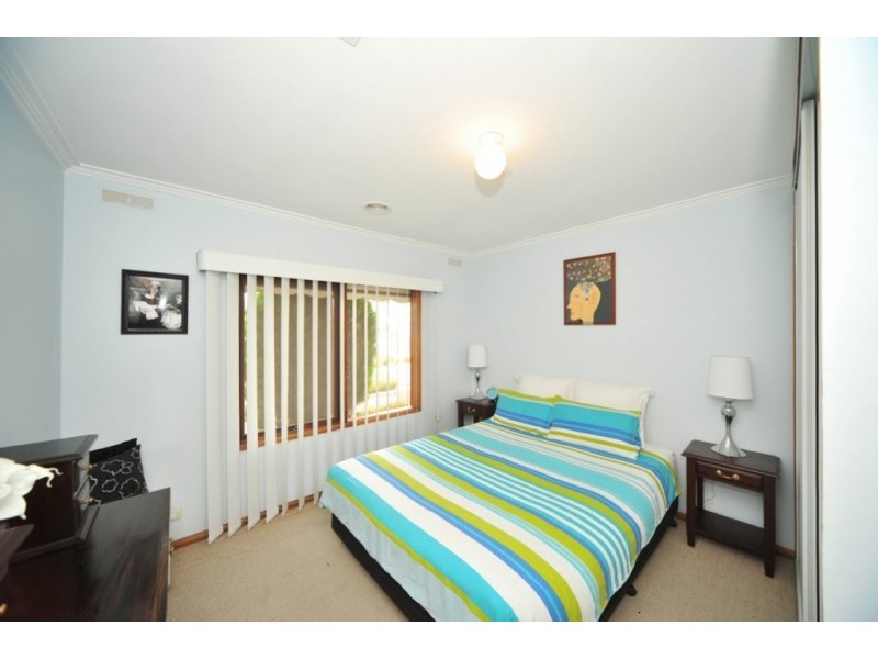 27 Green Street, California Gully VIC 3556