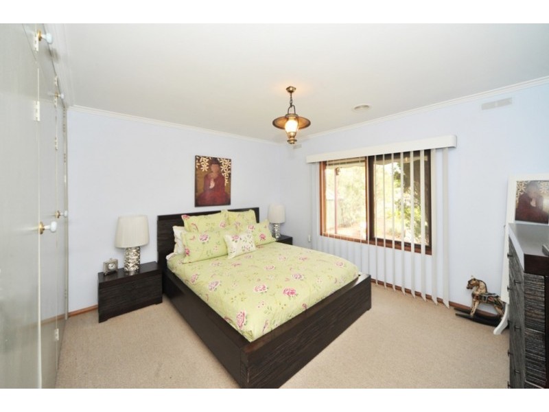 27 Green Street, California Gully VIC 3556