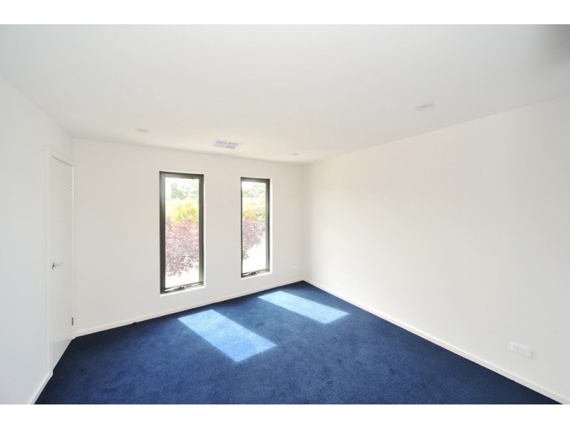 1/3 High Street, Kangaroo Flat VIC 3555