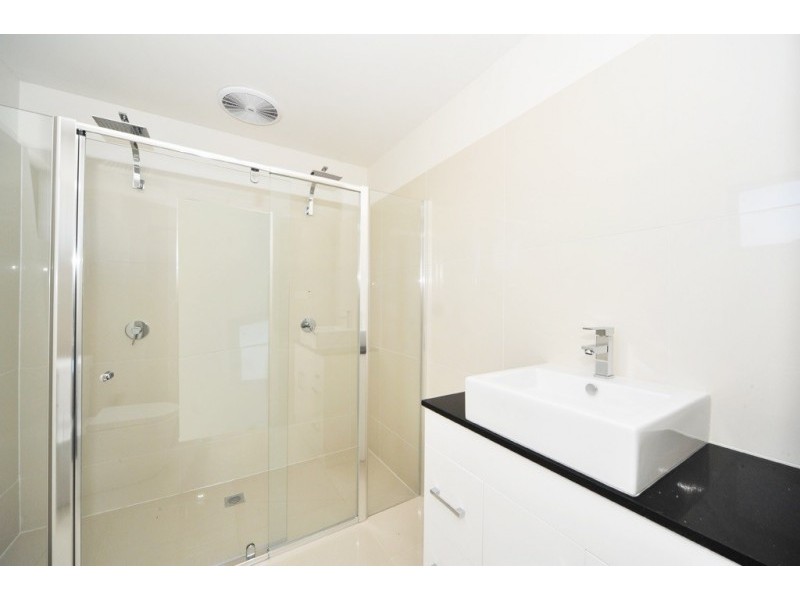 1/3 High Street, Kangaroo Flat VIC 3555