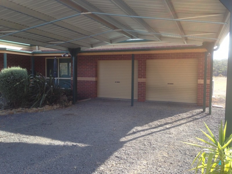68 Cypress Drive, Elphinstone VIC 3448