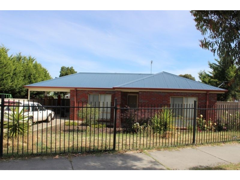 127 Eaglehawk Road, Long Gully VIC 3550