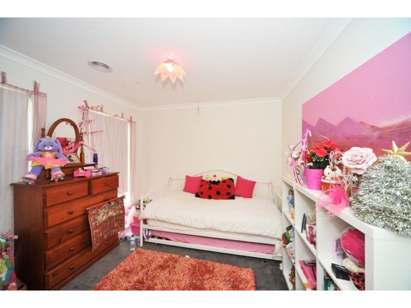 3 Barnett Drive, Kangaroo Flat VIC 3555