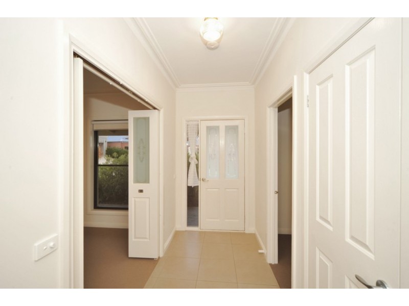 17 Yurunga Drive, Castlemaine VIC 3450