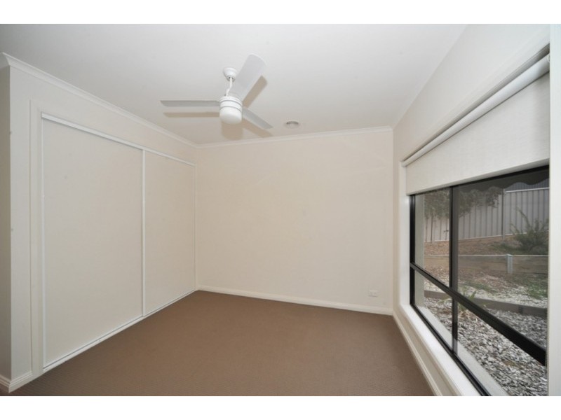 17 Yurunga Drive, Castlemaine VIC 3450